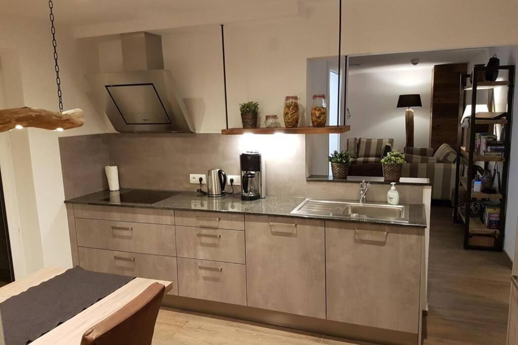 Kuchyň nebo kuchyňský kout v ubytování Appartements Austria