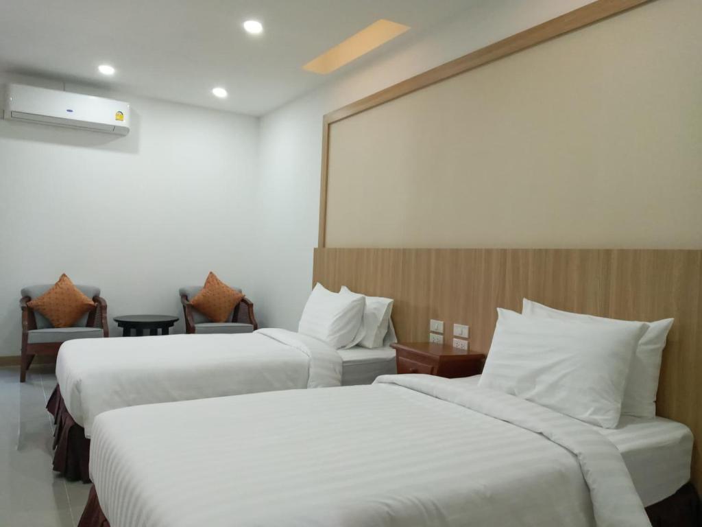 Nine Smiths Hotels Chiangmai - 15