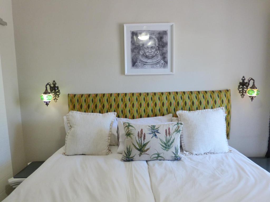 Villa Africa Guesthouse - 私人浴室的双人或双人间