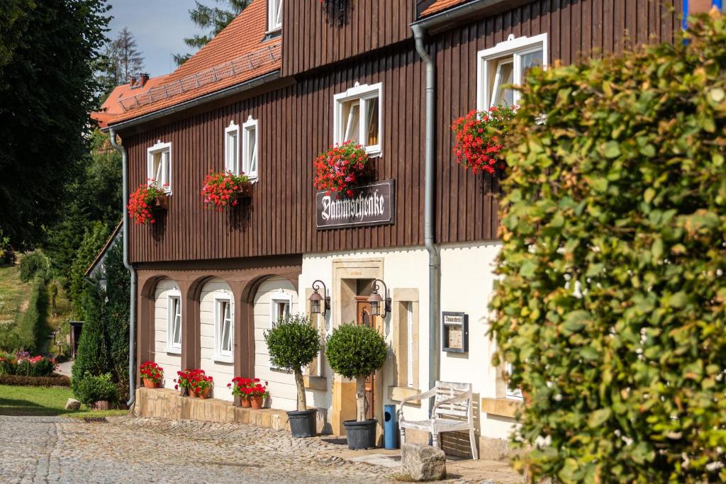 Zahrada ubytování Dammschenke Gasthof & Hotel