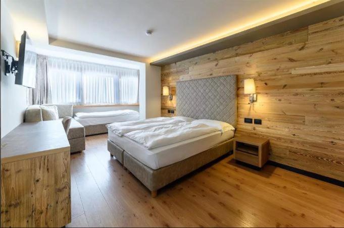 Hotel Crozzon - Тройной комнаты с горой