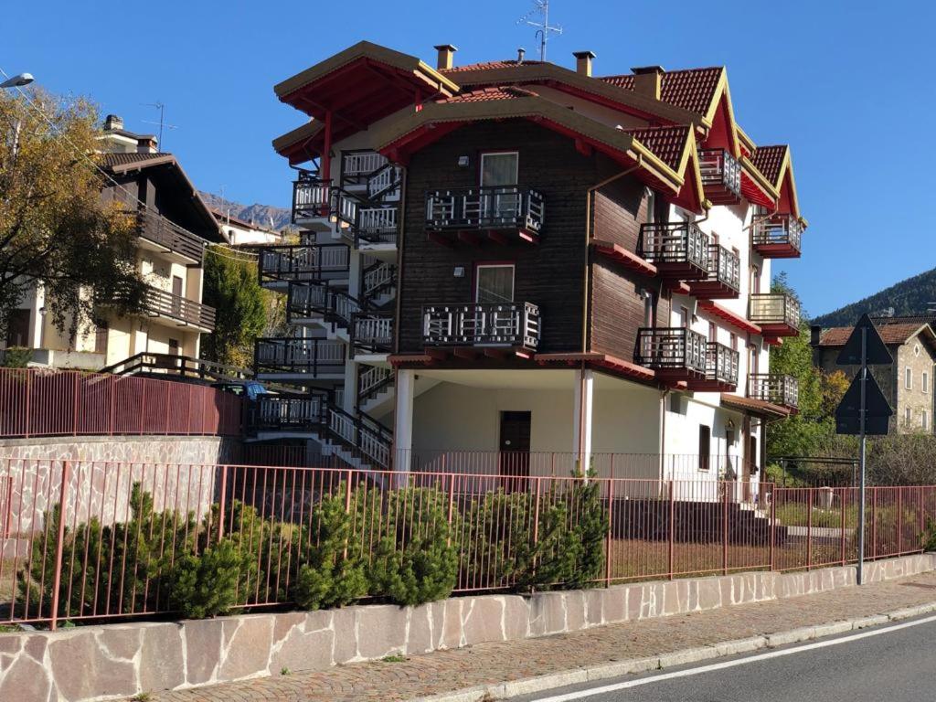 Budova, kde se apartmán nachází