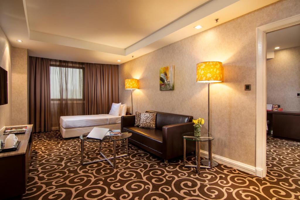 Ruang duduk di Sunway Putra Hotel Kuala Lumpur