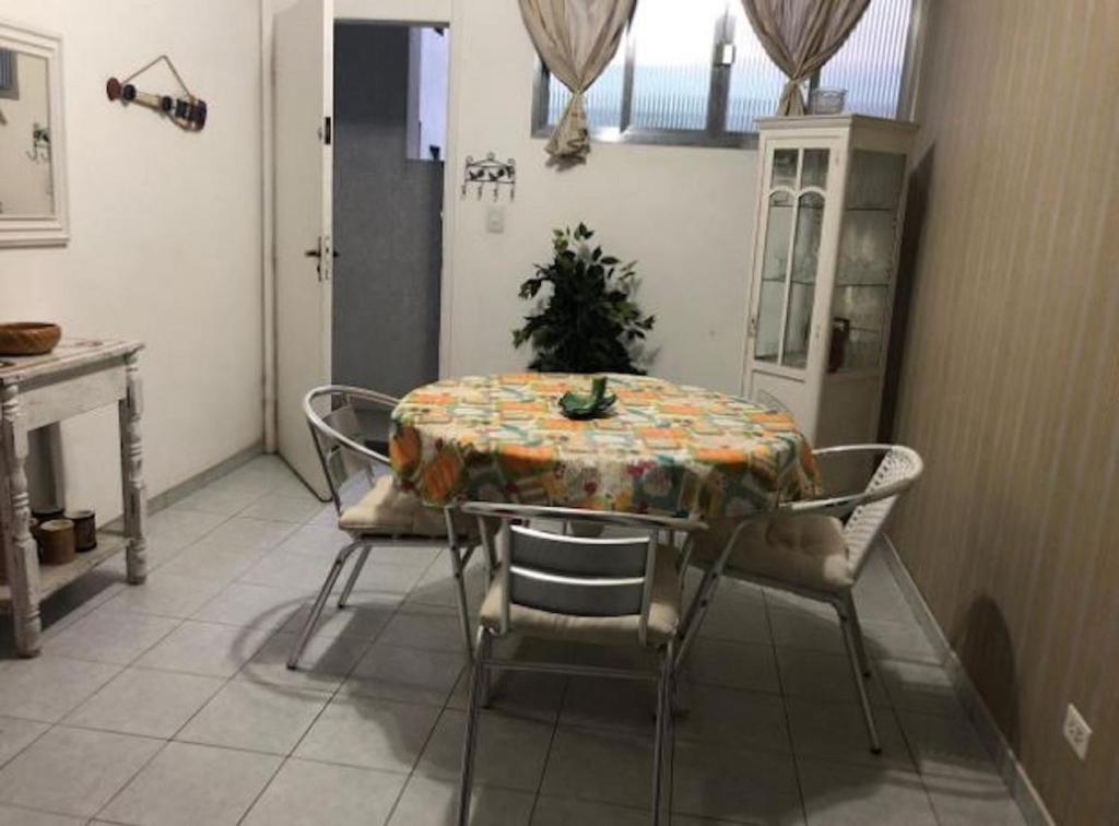  Apartamento em frente a Praia do Embaré - Santos