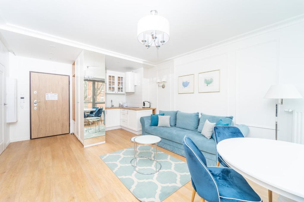 Flatbook - Old Town Deluxe Apartments with Sauna and Parking - 4