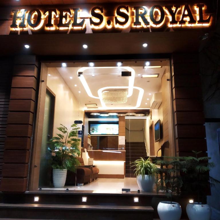 Fotografie z fotogalerie ubytování hotel s.s royal v destinaci Amritsar