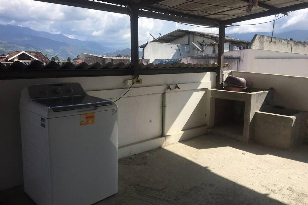 Nespecifikovaný výhled na hory nebo výhled na hory při pohledu z apartmánu
