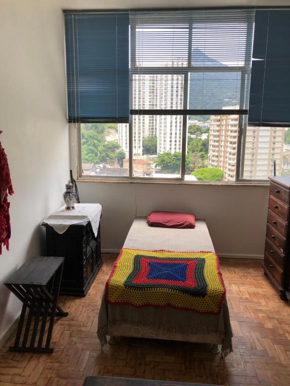  Conjugado mobiliado