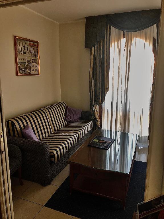 Hotel Villa Savoia - Resim 11