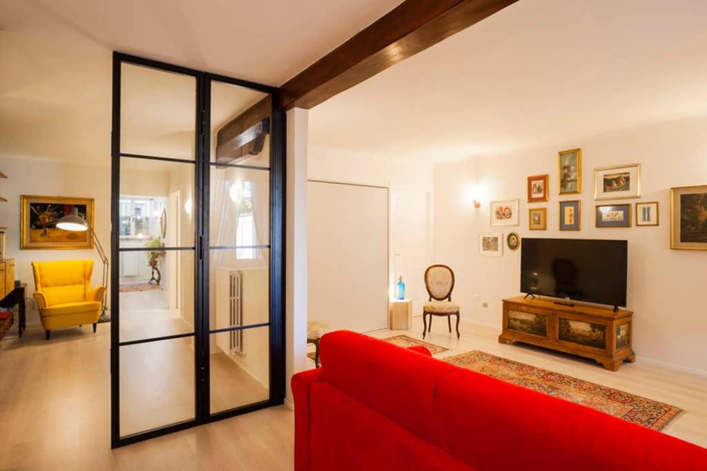 Posedenie v ubytovaní The new Luxury apartment in the historic center