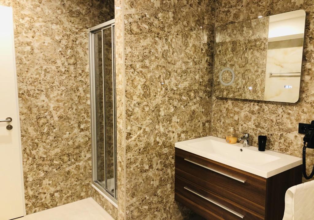 Elbgalerie Hotel - Resim 40