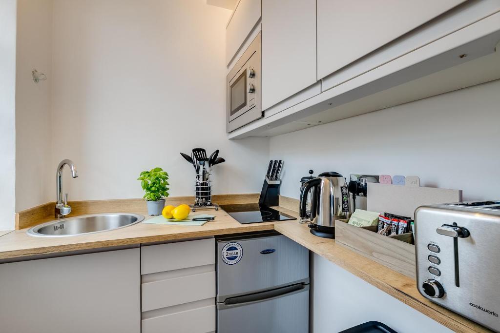 Nell Gwynn Chelsea Accommodation - Studio