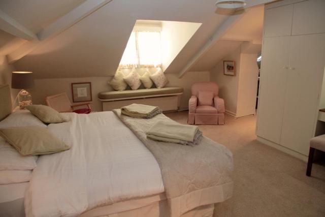 Willowhill House - Deluxe Double Or Twin Room