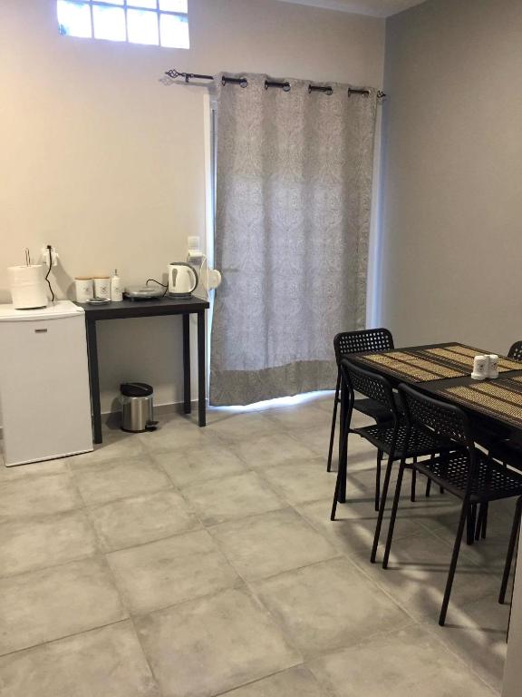 Kuchyňa alebo kuchynka v ubytovaní Meteora House- Cozy Living