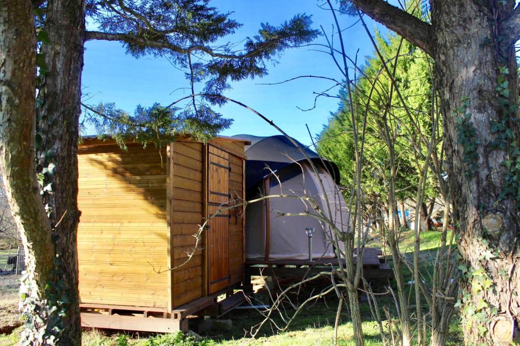 Fotografie z fotogalerie ubytování Le Wigwam du Fassac v destinaci Saint-Julien-du-Puy