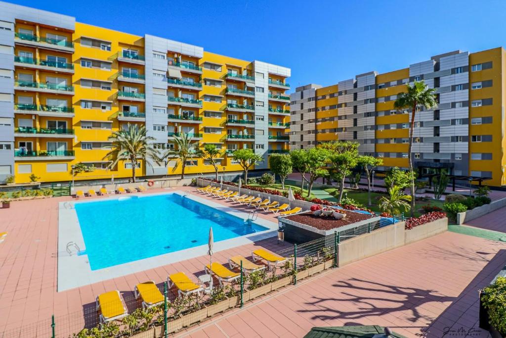 Flatguest Ramblas Golf 6C - Parking + Pool + Gym, Las Palmas ...