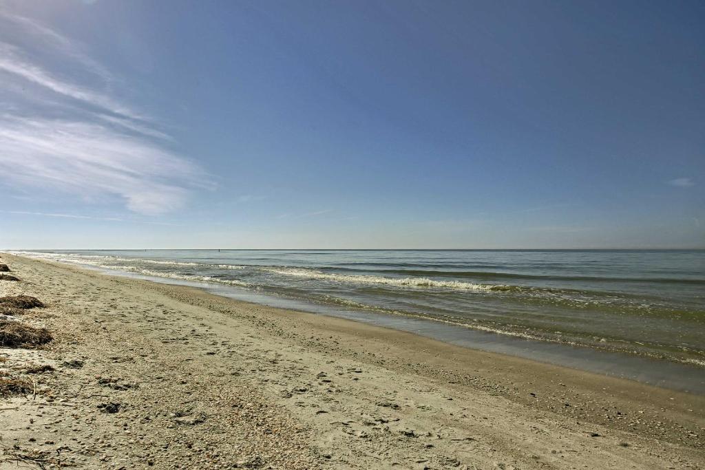Waterfront Getaway with Pool and Dock - Walk to Beach! - Holiday Home