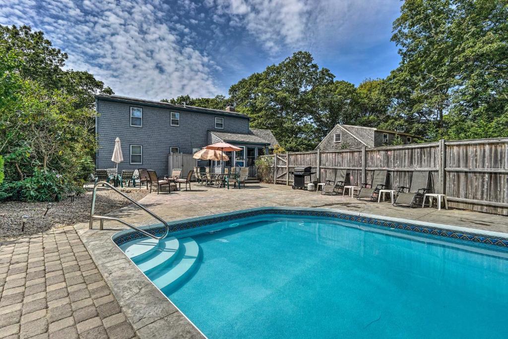 hotels in falmouth ma with indoor pool
