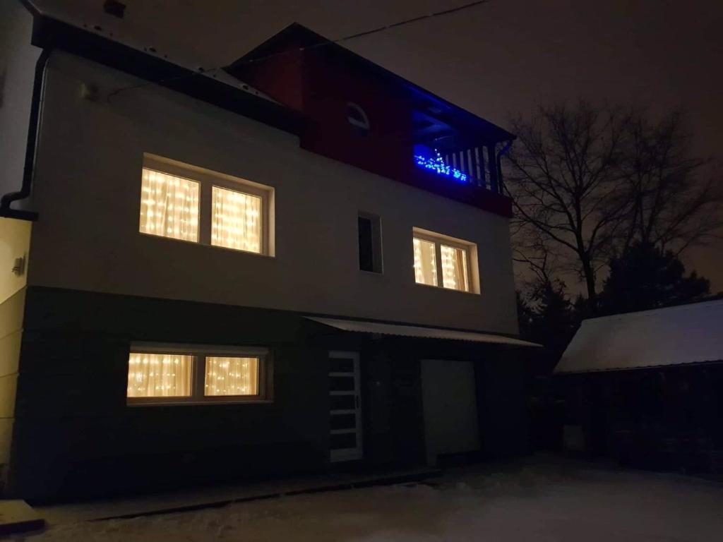 The building in which a vendégházakat is located