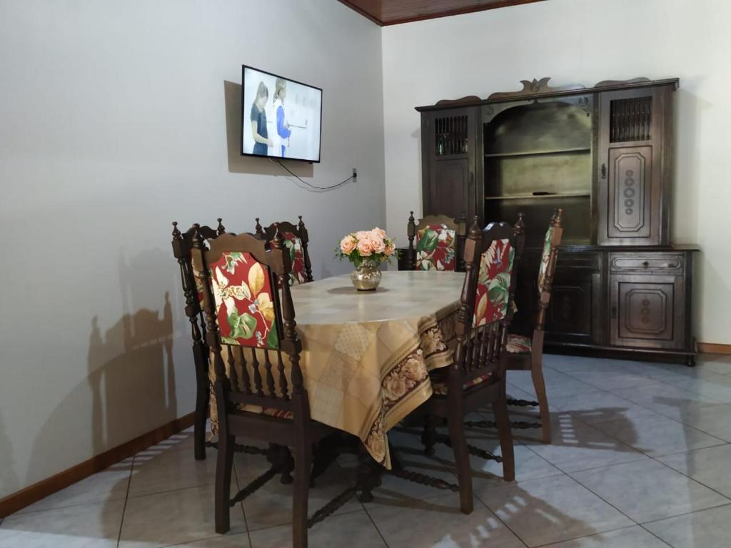  CASA NO JARDIM PANORAMA