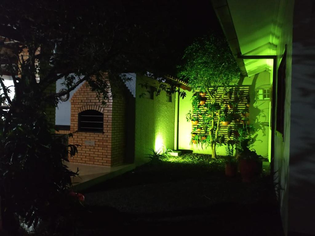  CASA NO JARDIM PANORAMA