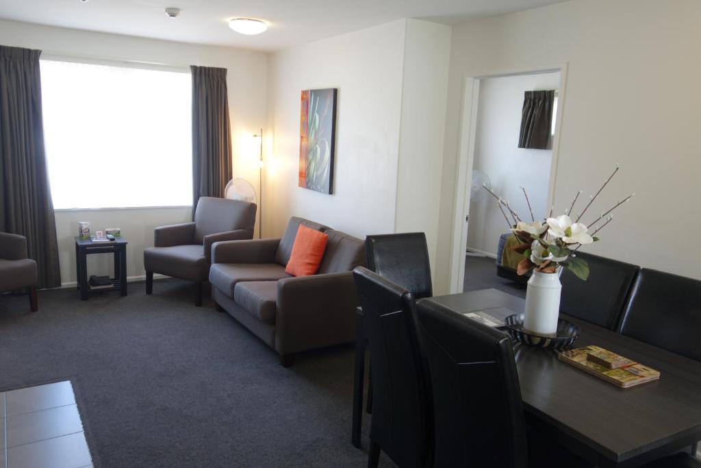 Airport Palms Motel - Resim 11