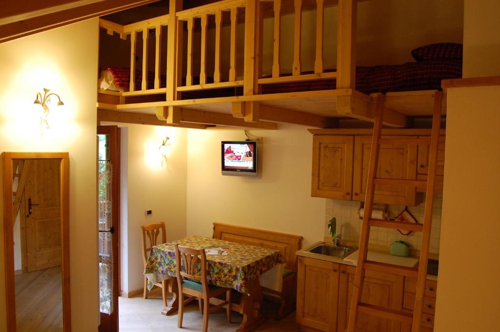 TV a/nebo společenská místnost v ubytování Casa Elena