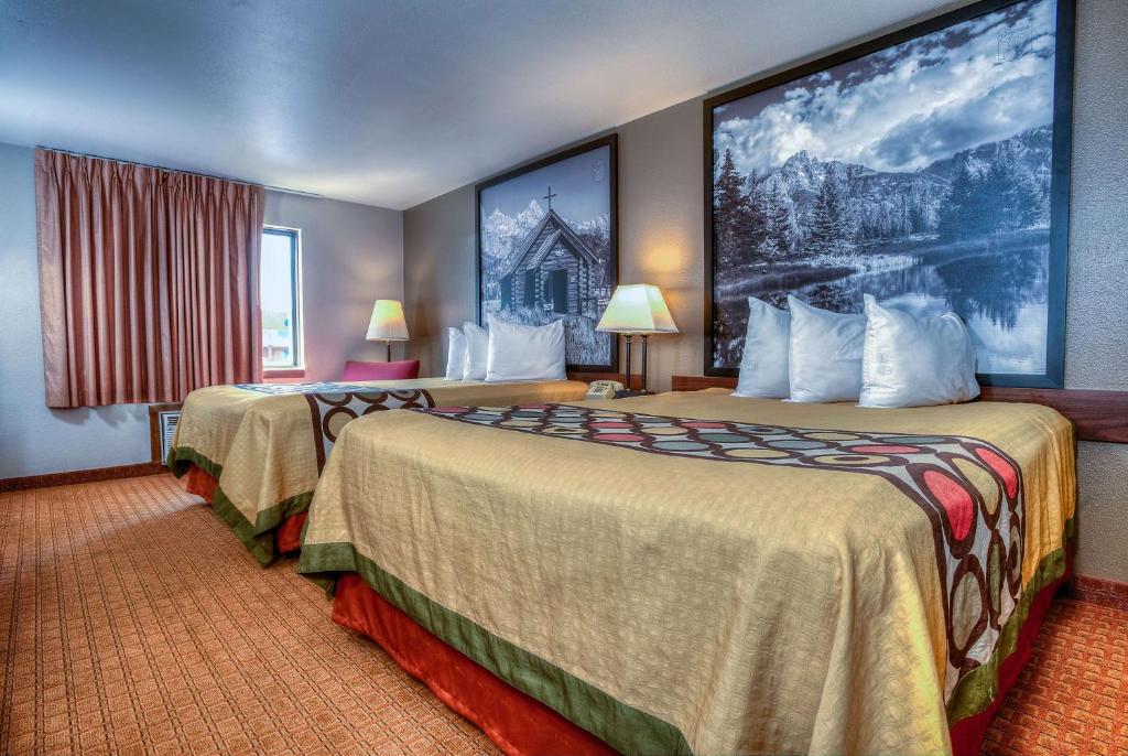 Super 8 by Wyndham Jackson Hole photo