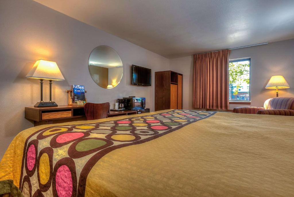 Super 8 by Wyndham Jackson Hole photo