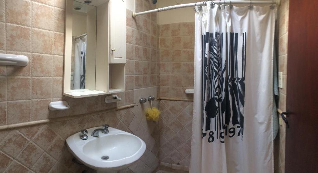 Ένα μπάνιο στο Gimenoz Apart