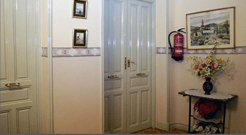Fotografie z fotogalerie ubytování Hostal Delfina v destinaci Madrid