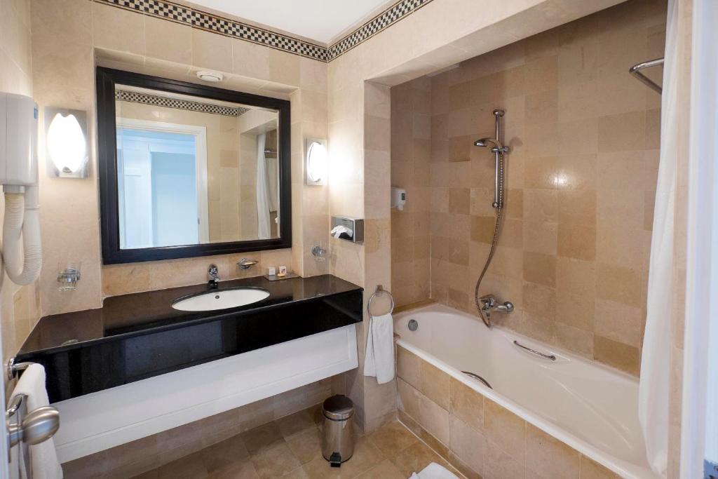 Koupelna v ubytování Medina Solaria And Thalasso