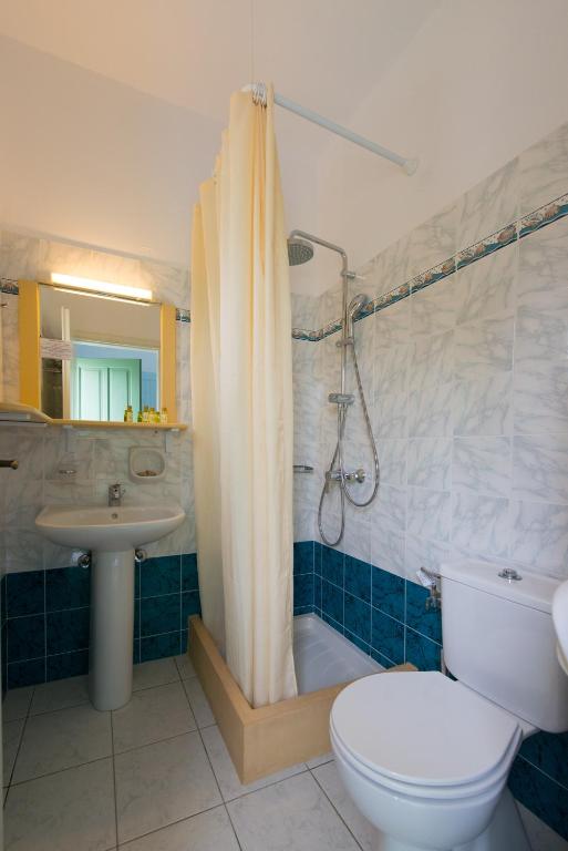 Koupelna v ubytování Edem Hotel