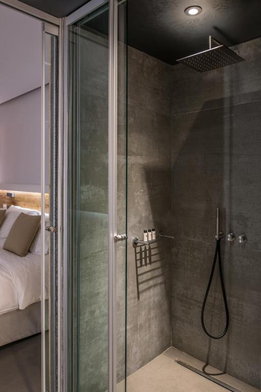 Kúpeľňa v ubytovaní Movenpick Resort Agios Nikolaos Sivota
