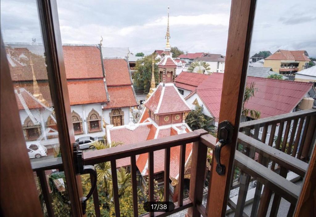 Tapae Gate Villa - Resim 9