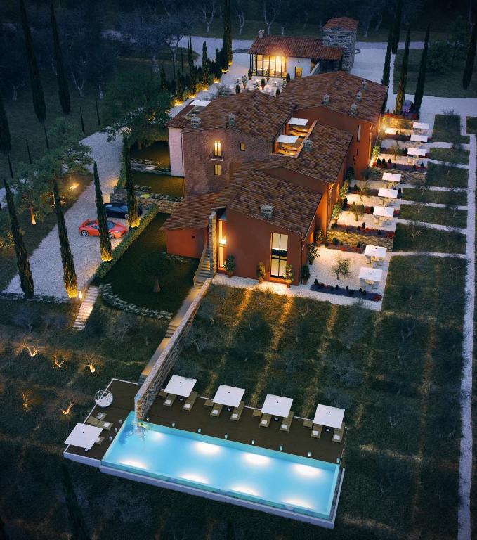 Bazén v ubytování Borgo 69 Villas & Suites nebo v jeho okolí