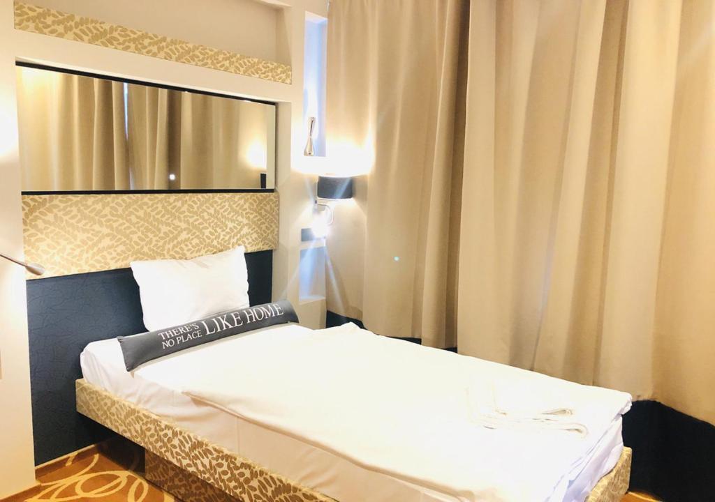 Elbgalerie Hotel - Resim 9