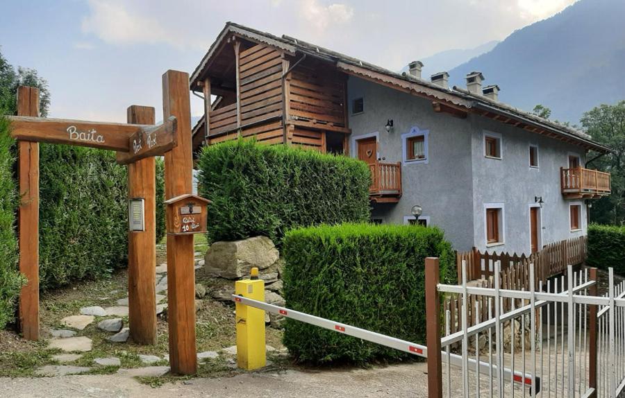 Casa Vacanze Roure " BAITA PECIT PARIS"