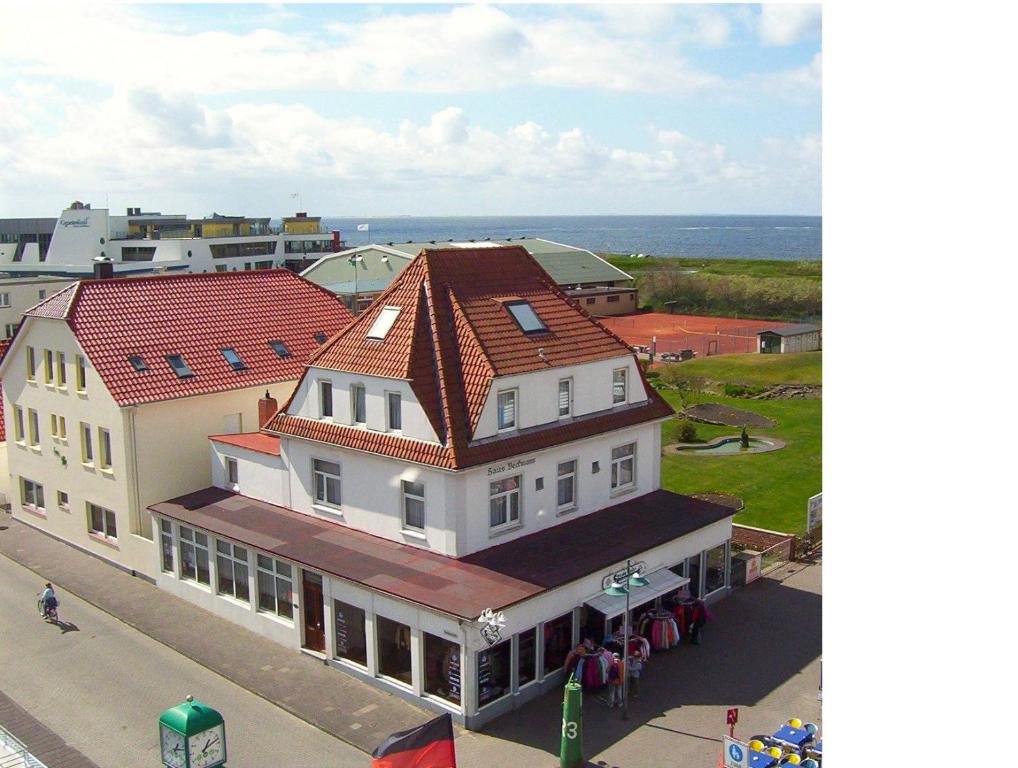 an overhead view of a building on a street at Pension Haus Beckmann in Borkum
