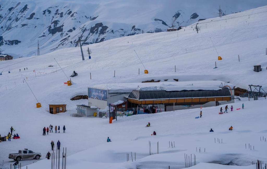 Snow Gudauri v zimě