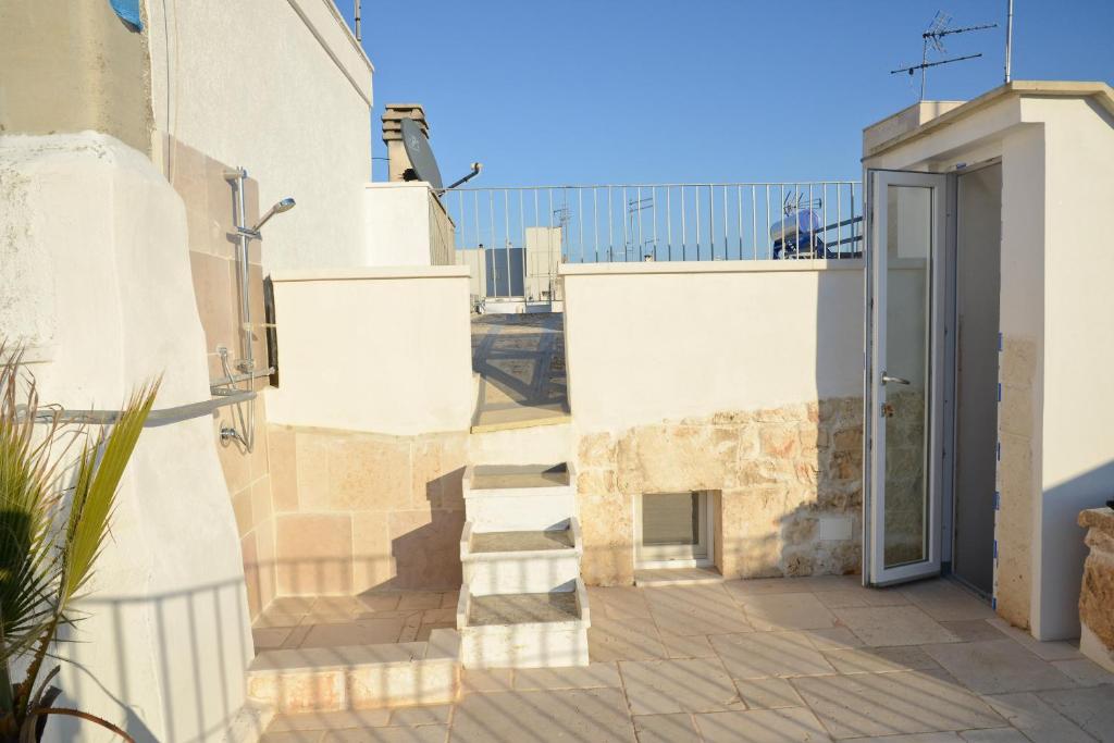 A balcony or terrace at Ostuni Guest House
