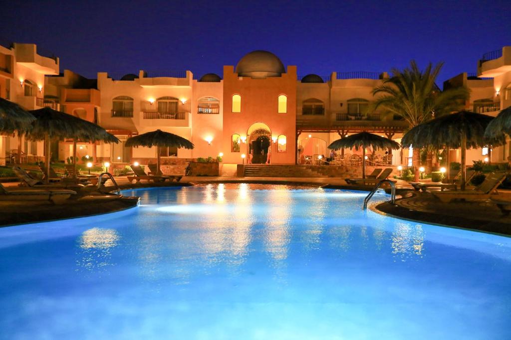 Bazén v ubytování Sheikh Ali Dahab Resort nebo v jeho okolí