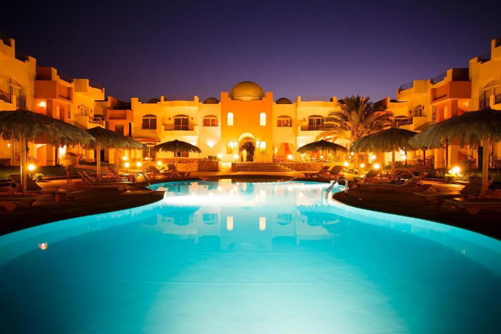 Bazén v ubytování Sheikh Ali Dahab Resort nebo v jeho okolí