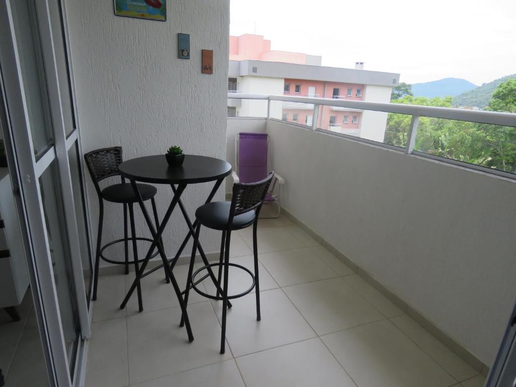  Lindo apartamento novo com piscinas no Pereque Açu Condominio Passaredo