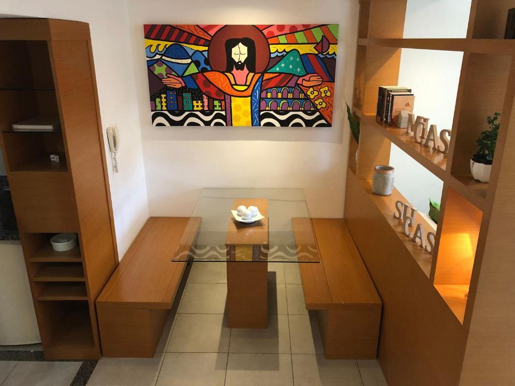  LOFT em COPACABANA com VISTA para o CRISTO REDENTOR 50m METRO e 500 m PRAIA - CAMA QUEEN e Portaria 24h