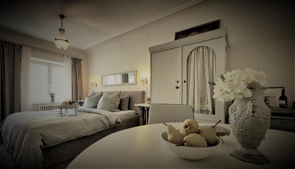 Pension Chapeau - Deluxe Double Or Twin Room
