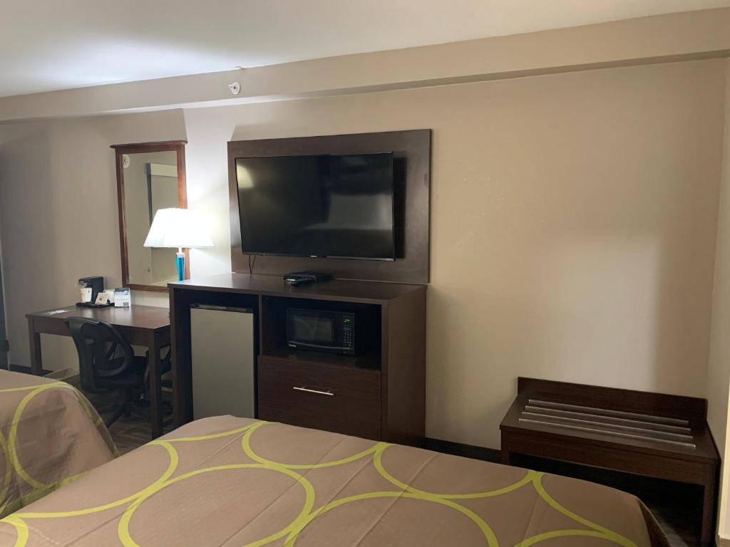 Super 8 by Wyndham Cookeville, TN - Camera Queen Con 2 Letti Queen-Size - Non Fumatori
