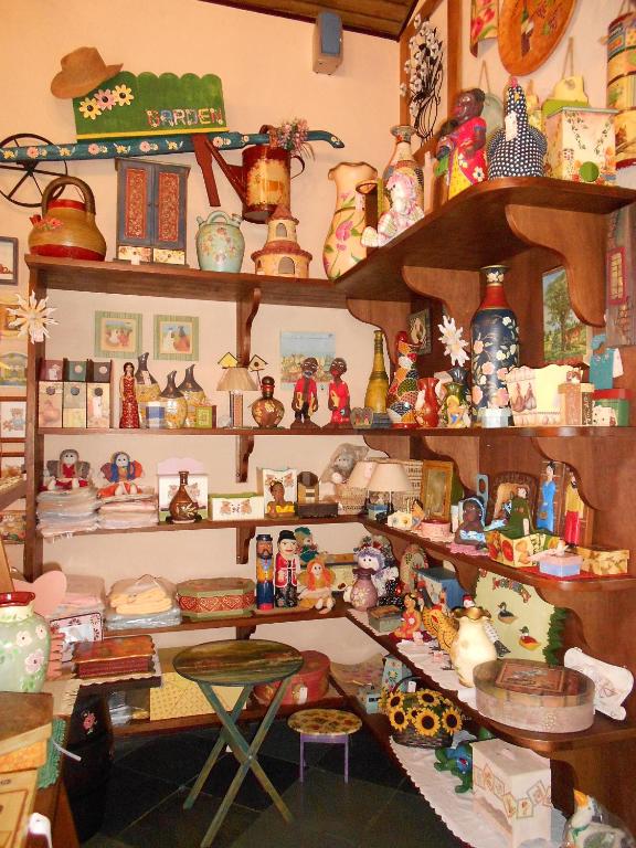  Country Ville Hotel