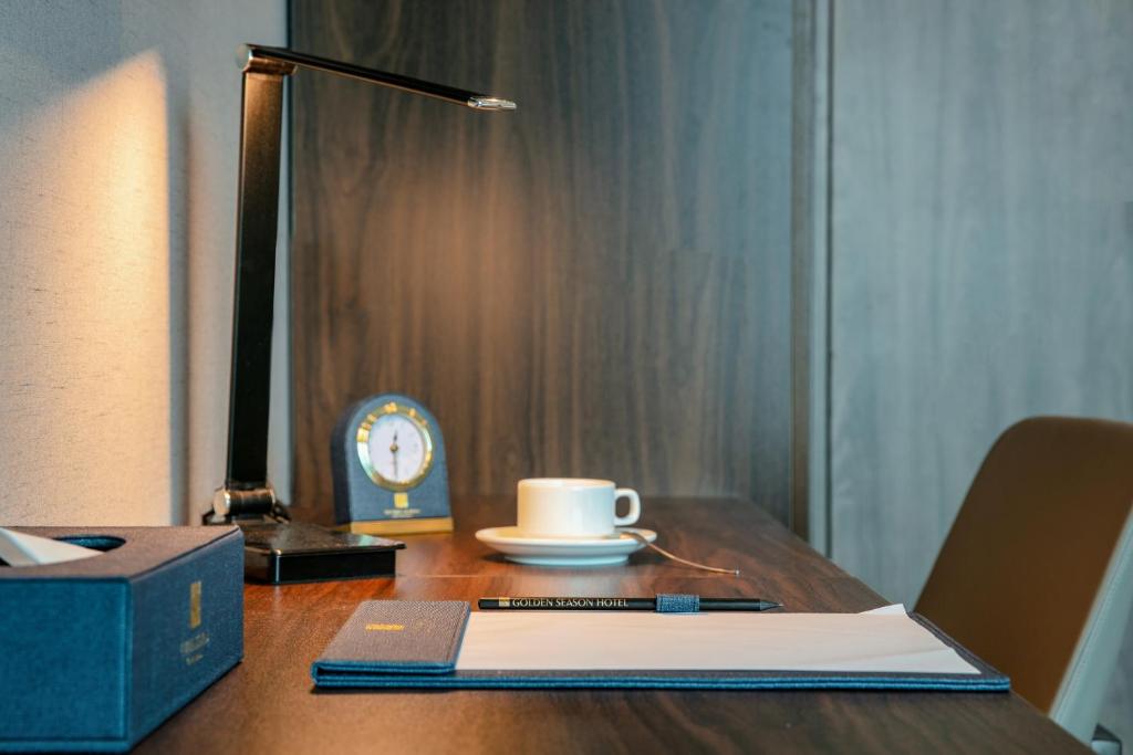 Golden Season Hotel - 16