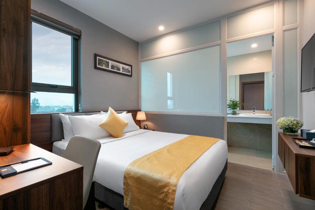 Golden Season Hotel - 18